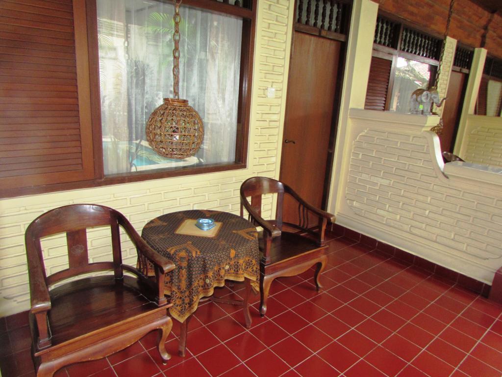 Griya Ayu Inn ซานูร์ ภายนอก รูปภาพ