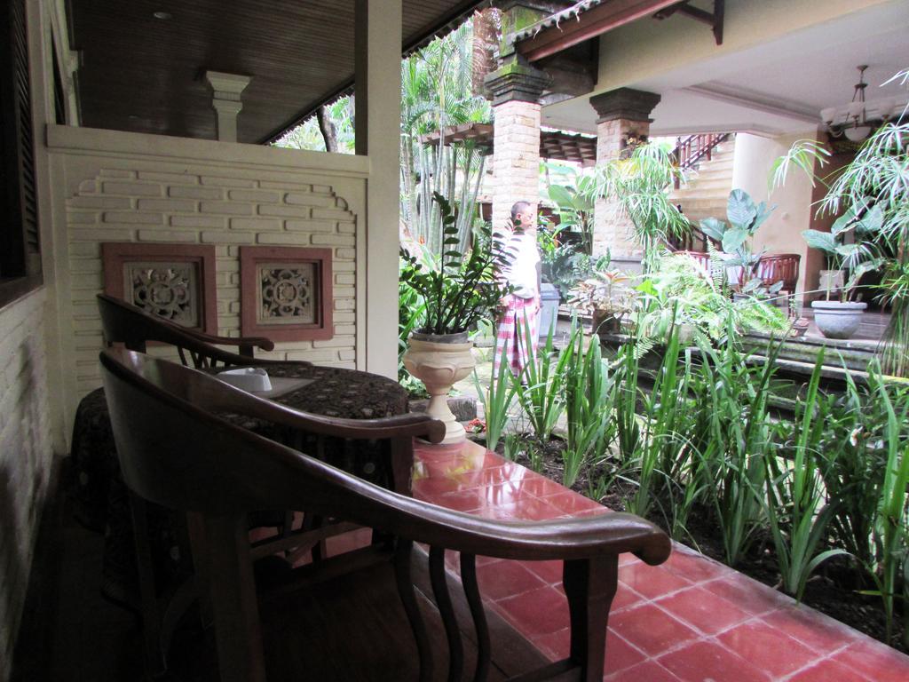 Griya Ayu Inn ซานูร์ ภายนอก รูปภาพ